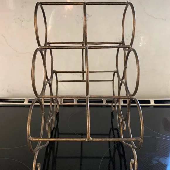 6 Bottle Countertop Wine Rack - Picture 3 of 3